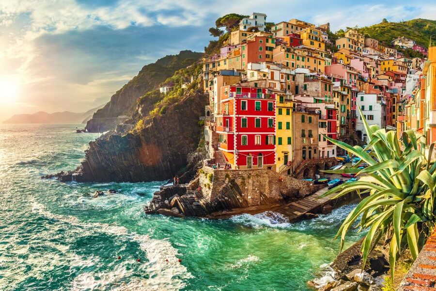 From Florence: Cinque Terre & Pisa Leaning Tower Day Tour - The short coastal cruise, and why it matters even if it is brief