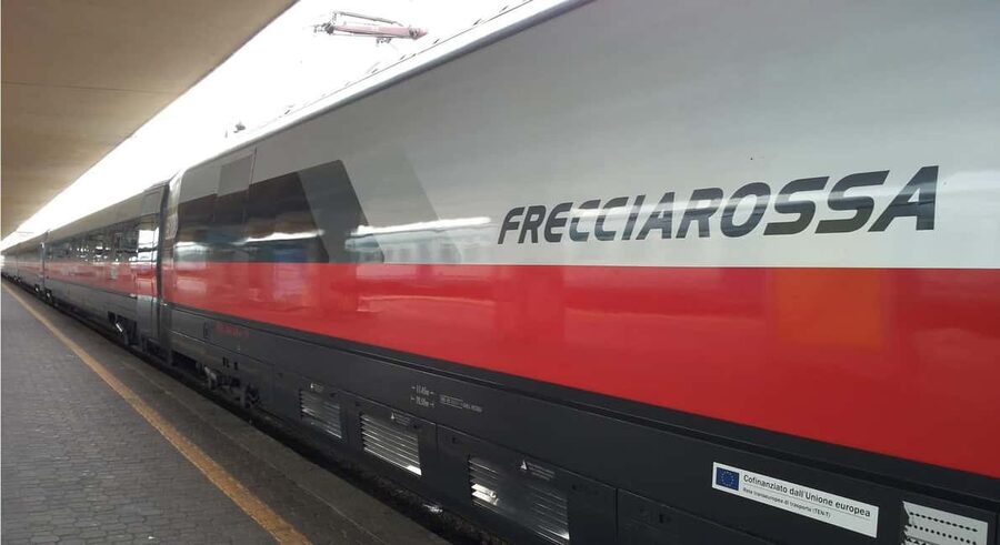 From Florence: Explore Venice in a Full Day Tour by Train - Optional gondola: the classic add-on, with a cost you control
