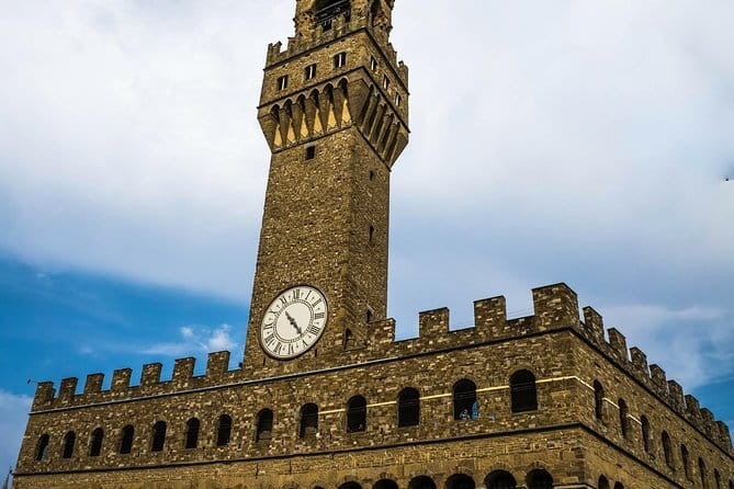 From Florence: Pisa Afternoon Tour & Leaning Tower Access - Piazza Arcivescovado, Piazza dei Cavalieri, and the Pisa you get beyond the icon