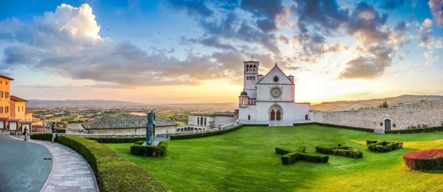 From Florence: Private Day Trip to Assisi and Cortona - Key Highlights to Watch For