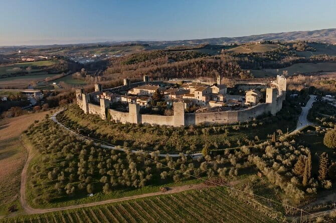 From Florence: PRIVATE Siena and San Gimignano with wine tasting - Why Siena, Monteriggioni, and San Gimignano work as a single day