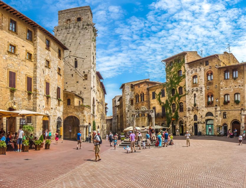 From Florence: Siena & San Gimignano Tour with Wine & Lunch - From Piazzale Montelungo to Chianti: the ride part you can actually enjoy