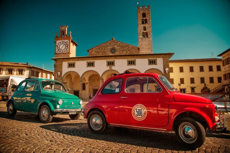 From Florence: Sunset Wine Tasting Tour in Vintage Car - Your Chianti Hills Drive: Vineyards, Villas, and That Sunset Timing
