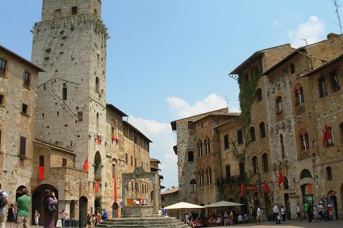 From Florence: Tour to Siena and San Gimignano by Minivan - Monteriggioni walls and a quick, photogenic pause