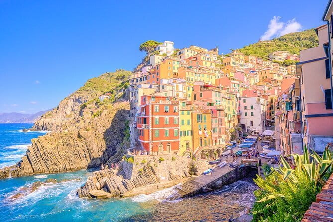 Full-Day Small-Group Cinque Terre Tour from Florence - Meeting at 7:15, Then the 2-Hour Bus Ride to the National Park
