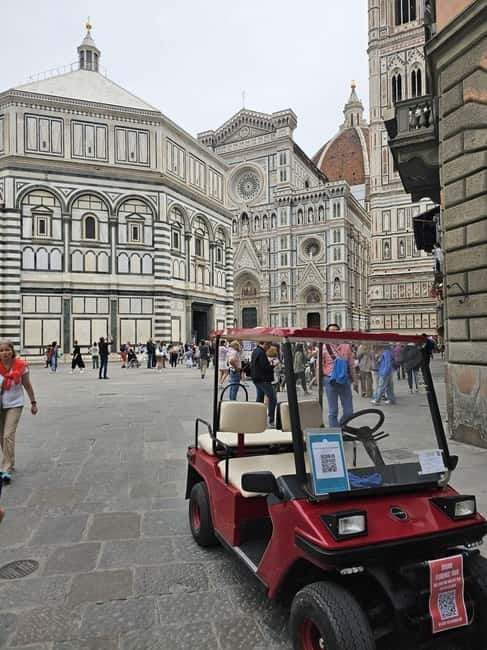 Golf Cart Firenze: Tour Guidato Esclusivo e Sostenibile - Uffizi, Ponte Vecchio, and Palazzo Pitti without the maze