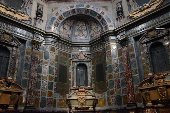 Guided Medici Tour Florence: Discover Mysteries & History - Meeting point on Via de’ Martelli, and how the walk flows