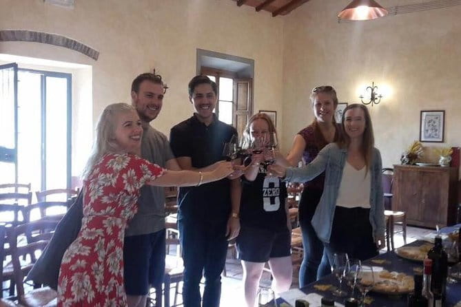 Half-day Chianti Classico Wine tour from Florence - Small Group - Riding the Chianti hills in an 8-seat minivan