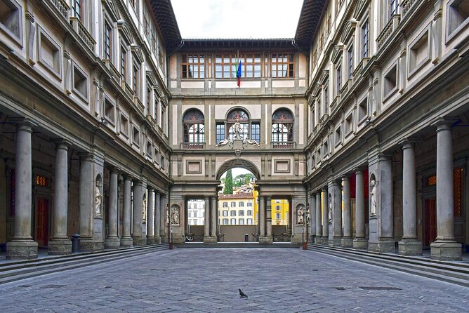 Highlights of Florence and Uffizi Gallery: Iconic Art & City Tour - Ponte Vecchio and Piazza della Signoria: the Florence postcard you can actually place