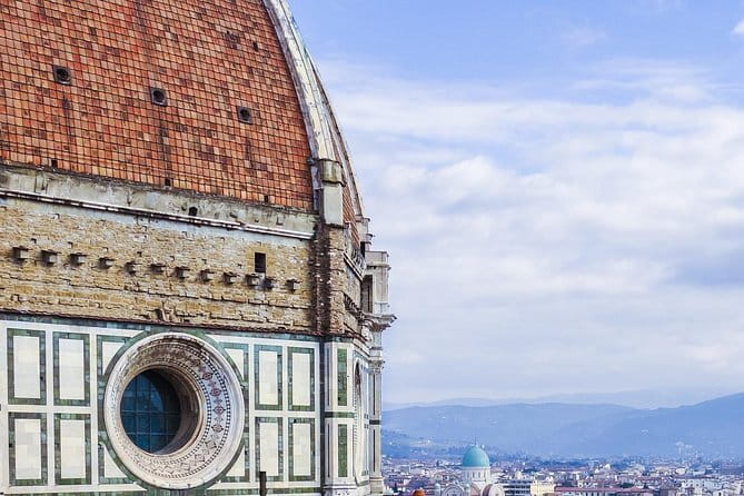 Historical Guided Tour of Florence's Iconic Cathedral - How the Audio Headsets Change the Whole Experience