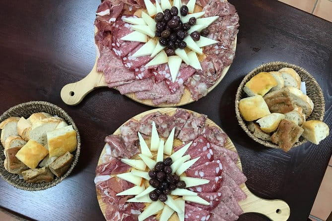 Horse ride in the Mugello (transfer from / to Florence) and Tuscan aperitif - Price and logistics: what you actually get for $319.67