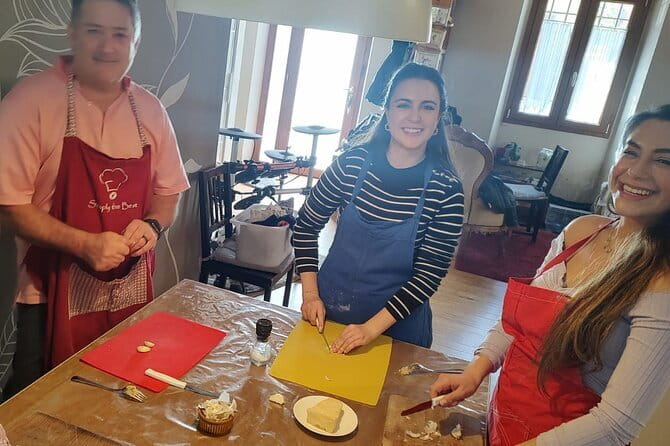 Intimate and authentic Pasta Lesson & Chianti wine. Free parking - Fresh Ingredients, Real Sauce, and the Taste of Tradition