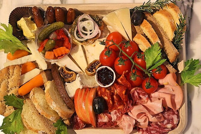 Italian Charcuterie & Cheese Board with Wine or Beer Pairing - Timing and Seating: How to Get the Most Out of One Hour