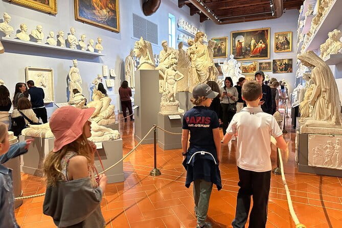 Kid-Friendly Florence Accademia Tour w Michelangelo's David & City Wonders - Meeting in Piazza della Signoria, then moving in a smart loop