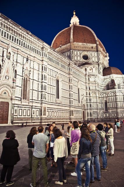 Legends of Florence: Exclusive Walking Tour by night - Florence by night: why this tour feels different