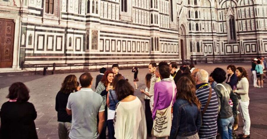 Legends of Florence: Exclusive Walking Tour by night - Where the tour starts near Cosimo de’ Medici