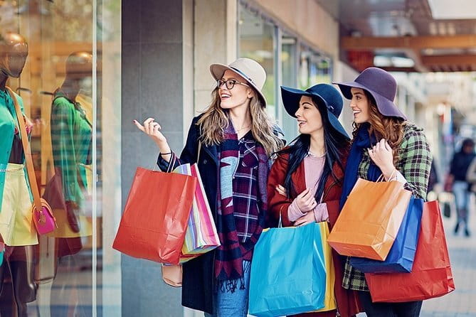 Luxury Shopping Experience: Private Chauffeur to The Mall & Prada - Key things to know before you go