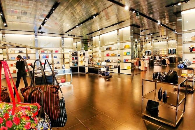 Luxury Shopping Experience: Private Chauffeur to The Mall & Prada - Who this tour is perfect for