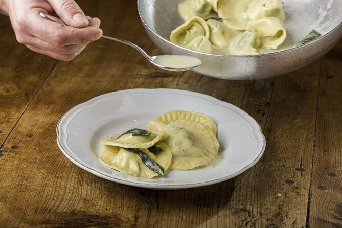 MaMa Florence Guided Market Tour and 4 Course-Pasta Cooking Class - A Florence food morning built around real ingredients