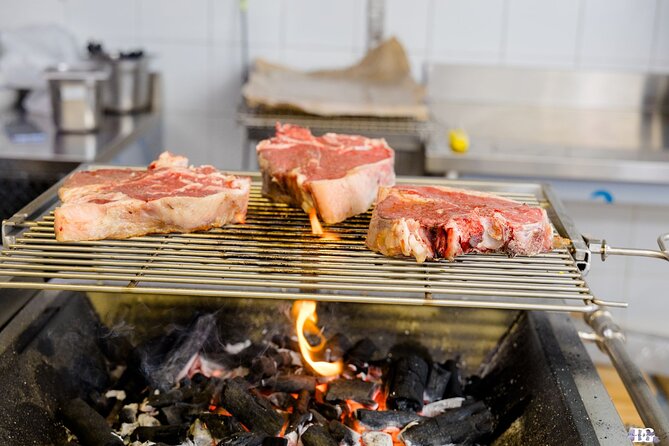 Master the Art of Florentine Steak: A Unique Cooking Experience! - Bruschetta and aperitivo: the fast warm-up that sets the tempo