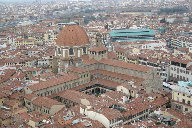 Medici Chapels and San Lorenzo Basilica Private Tour - Stop 2: San Lorenzo Basilica for Brunelleschi, Donatello, and burial symbolism
