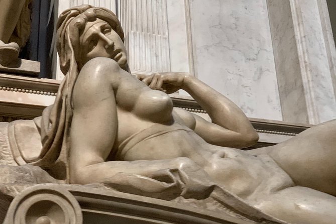 Medici Chapels Private Tour - Masterpieces you can actually place: artists, gold, and miniatures