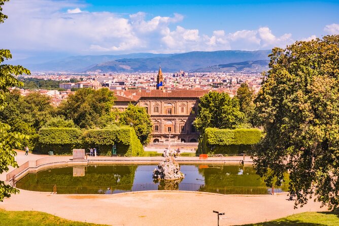 Medici Treasures: Pitti Palace & Boboli Gardens Small Group Tour - Group Size, Earphones, and Tour Pace That Actually Makes Sense