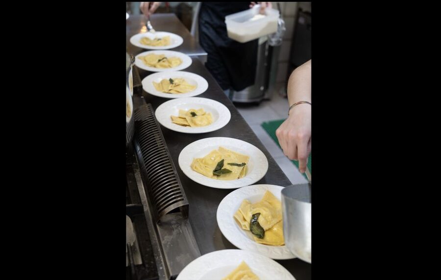 Neighborhood shopping & Homemade Pasta ! - What you take home: recipes and real Italian cooking skills