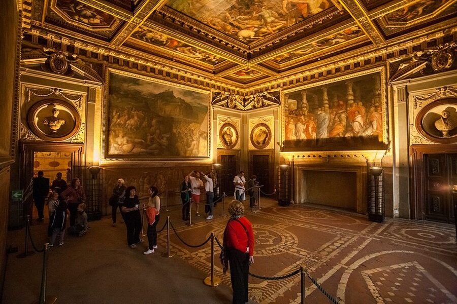 Palazzo Vecchio 90-Minute Morning Guided Tour - Salone dei 500 and the Cerca e Trova moment tied to Inferno