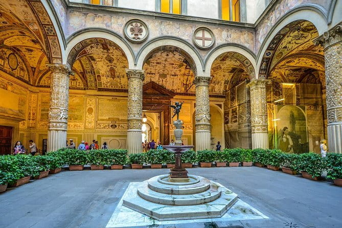 Palazzo Vecchio guided experience with entrance ticket - Your 1.5 hour route, and what each part is for