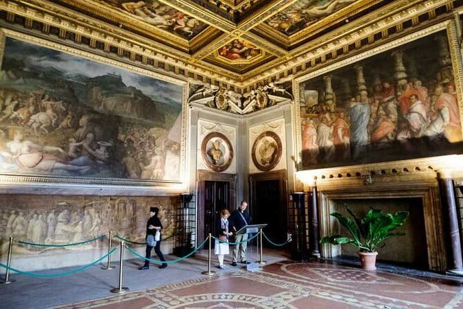 Palazzo Vecchio Morning Guided Tour - Small Group - Medici politics in the rooms you can actually trace