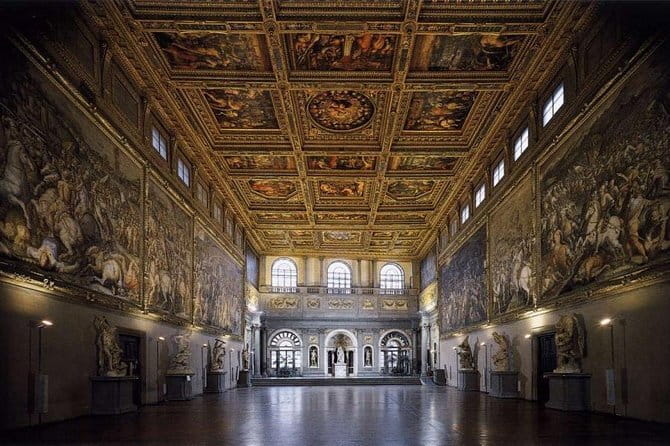 Palazzo Vecchio Morning Guided Tour - Small Group - Start in Piazza della Signoria, then walk into power