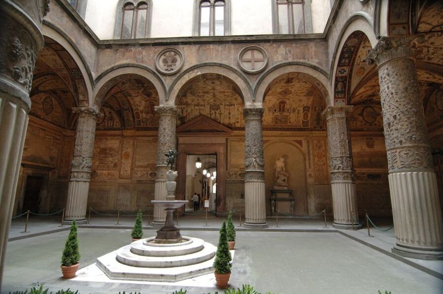 Palazzo Vecchio Small Group Tour - Palazzo Vecchio Small Group Tour in Florence, What Makes It Different