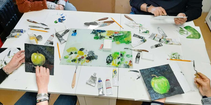 Palette Knife Painting Class Florence - Oil paint reality check: drying time and what to plan