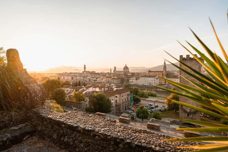 Panoramic walking tour in Florence with Vincenzo - Piazzale Michelangelo: the 360-degree finale, with time to breathe