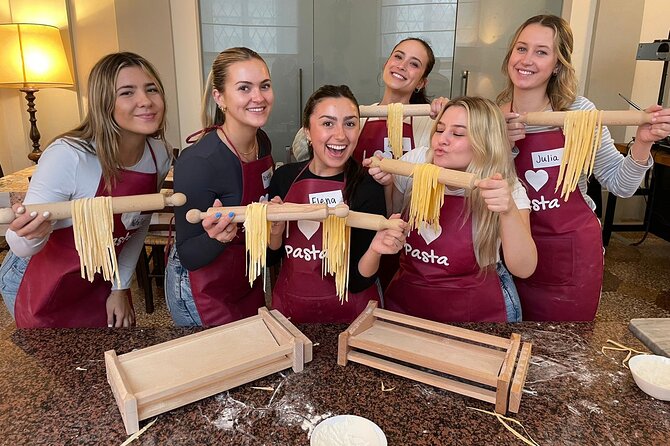 Pastamania - Florence Pasta Making Class - Meeting by the Arno River: where the class energy starts