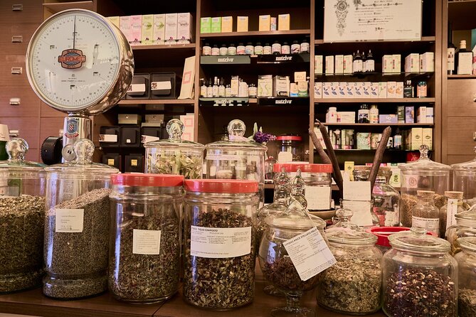 Perfume Making Workshop in the Heart of Florence - Who this Florence perfume workshop fits best