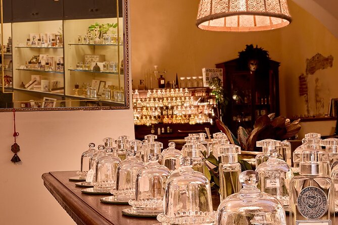 Perfume Making Workshop in the Heart of Florence - Group size reality check: up to 30 people, still manageable