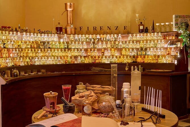 Perfume Masterclass in Florence: Make your Own Personal Fragrance - Antica Erboristeria San Simone: Your starting point on Via Ghibellina