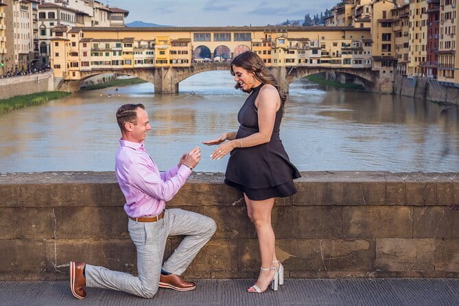 Photo Shoot in Florence with a Professional Photographer - Meeting at Piazza della Repubblica and getting to the good photo walking routes