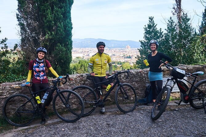 Pisa and Cinque Terre Day Trip from Florence in a Small Group - Pacing and Guide Style: Logistics Help, Not a Slow Lecture Tour