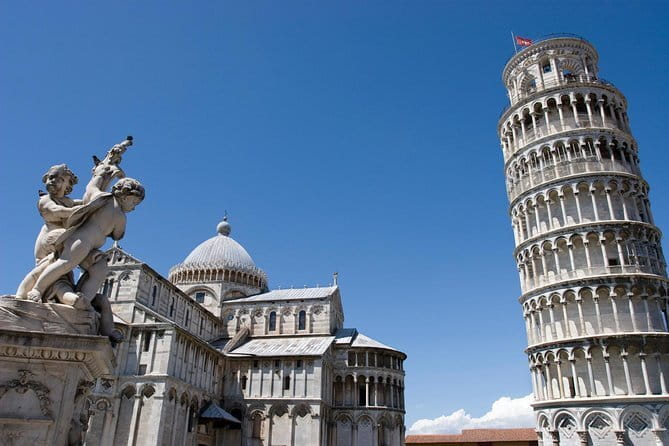 Pisa, Siena, San Gimignano and Chianti: Tuscany Day Trip by minivan - Pisa: Piazza dei Miracoli Photos and a Leaning Tower Reality Check