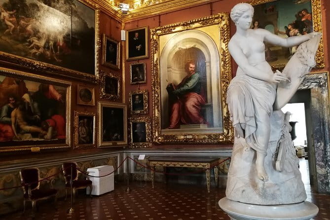 Pitti Palace, Palatina Gallery and the Medici: Arts and Power in Florence. - Piazza Pitti to Palazzo Pitti: Getting Oriented Fast