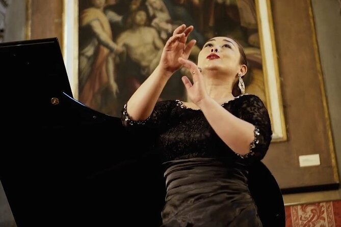 Pizza Dinner and Italian Opera Arias Concert in Florence - Key points at a glance