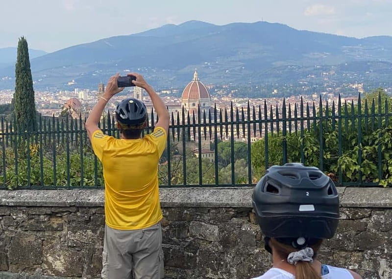 Premium Chianti E-Bike Tour, Food Wine Tasting + Photo shoot - Florence to Chianti, with the views done in the right order
