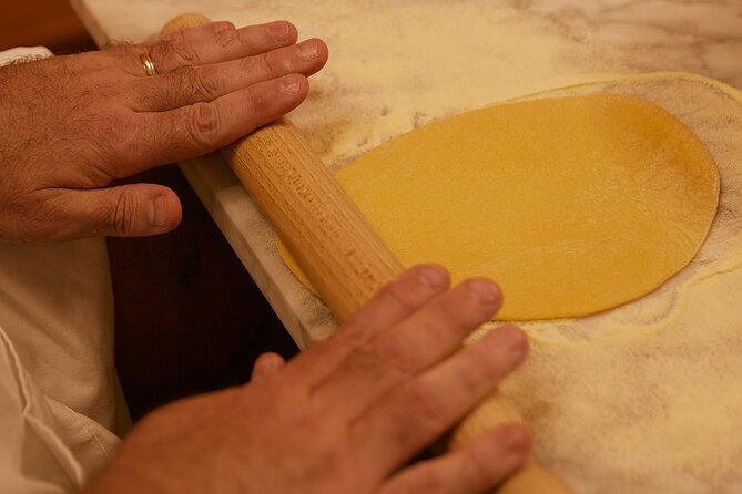 Premium Pasta and Gelato Cooking Class in Florence - Gelato expectations: what you can count on