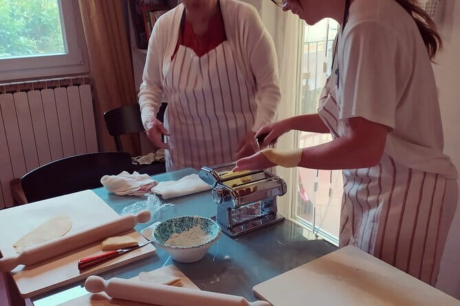 Private and authentic cooking class experience with family - Homemade pasta with garden herbs and seasonal km0 ingredients