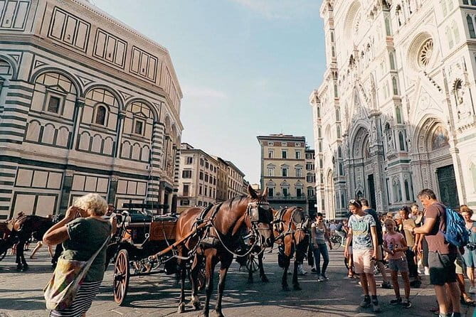 Private City Walking Tour in Florence - Piazza della Repubblica: your quick map of Renaissance Florence