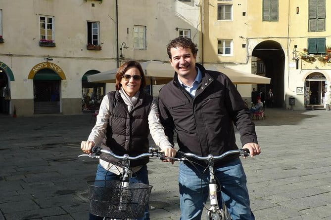 Private Day Tour: Pisa and Lucca from Florence - Pisa’s Leaning Tower area: 2 hours for Tower, Cathedral, Cemetery, and Baptistry