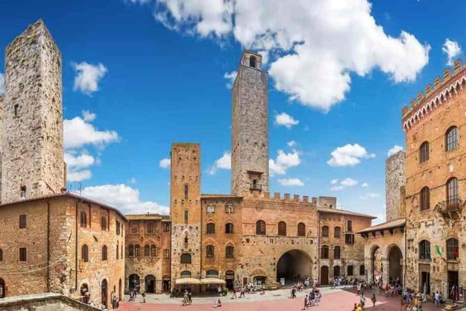 Private Departure Transfer: Tuscany Hotels to Rome Fiumicino Airport or Rome Hotels - Pickup in Florence, Siena, Livorno, and the provinces that are in scope